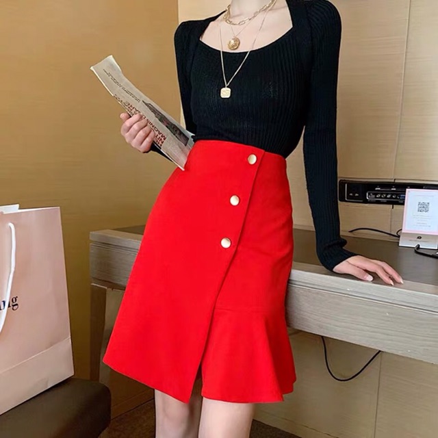 Chân váy A phối đuôi cá đính cúc lạ độc đáo dáng dài công sở