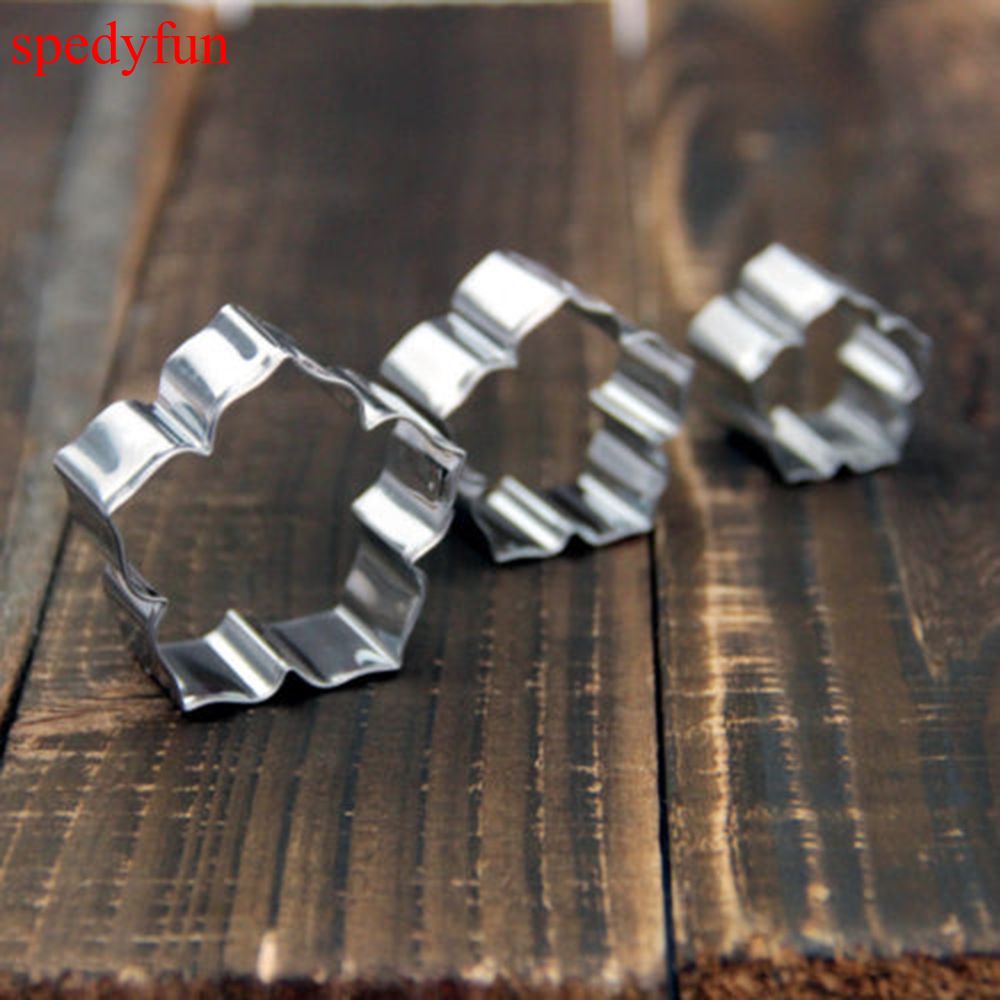 Set 3 khuôn cắt tạo hình hoa trang trí bánh đẹp mắt