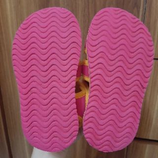 sandal bé auth size 26 thanh lý