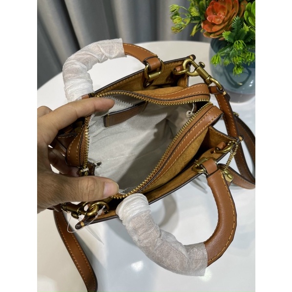 TÚI COACH ROGUE MINI CB844