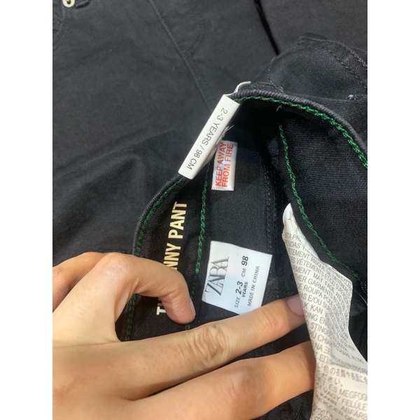 Quần jean đen bé trai