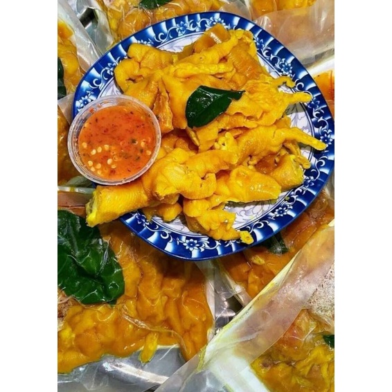 CHÂN GÀ RÚT XƯƠNG Ủ MUỐI khay 500gr