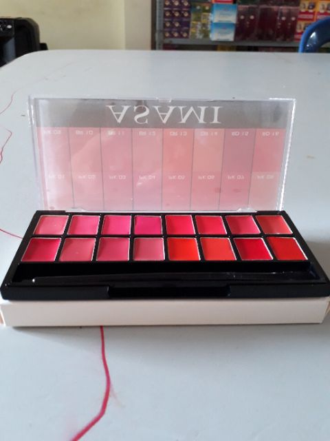 Bảng test son 16 màu có cọ