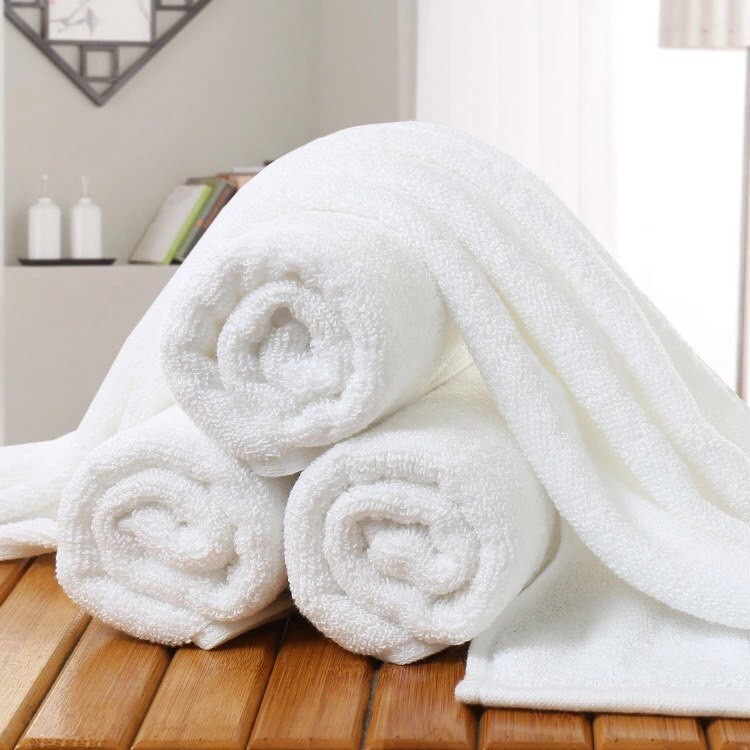 [QUÀ TẶNG KHÔNG BÁN] Khăn tắm MEE NATURAL cao cấp, 70x140cm màu trắng 100% cotton