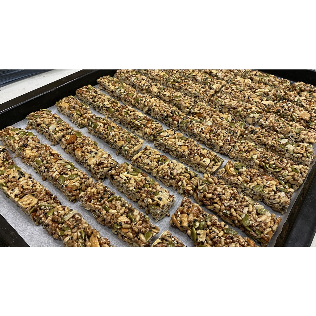 Thanh cốm gạo lứt mix hạt SFOOD, bùi, giòn, ngon