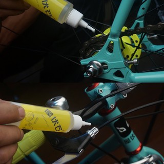 Dầu Tra Xích Xe Đạp Xe Máy - Bình dầu tra bảo vệ phụ tùng xe