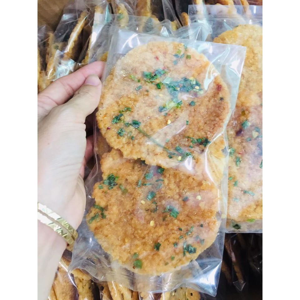 500g cơm cháy khô gà lá chanh cam kết không pha bột