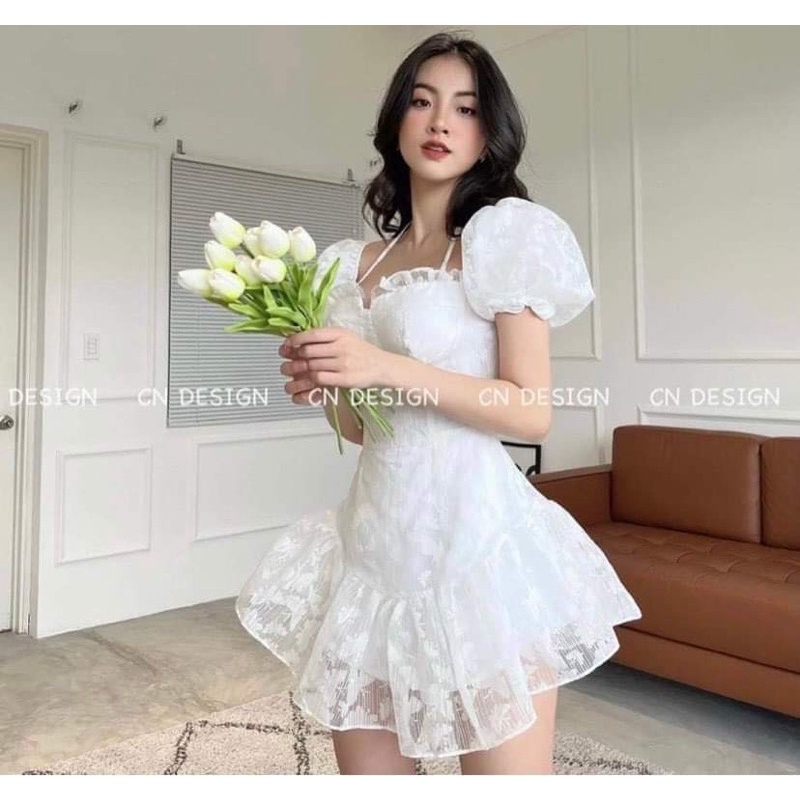 Đầm ren tay bồng