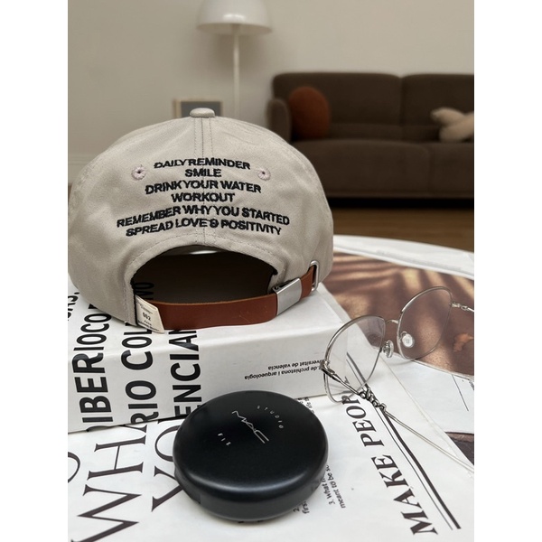 NÓN / MŨ FORM HÀN DADHAT WELLNESS ( TỪ INDAHOOD STUDIO )- Signature Dadhat