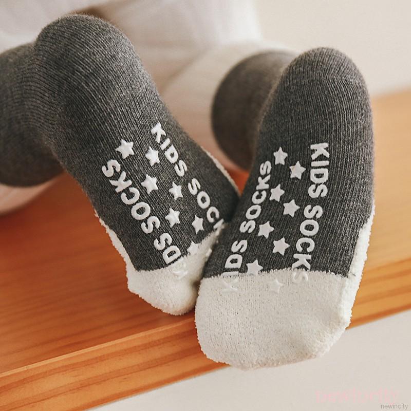 Set 3 Đôi Tất Cotton Giữ Ấm Cho Bé