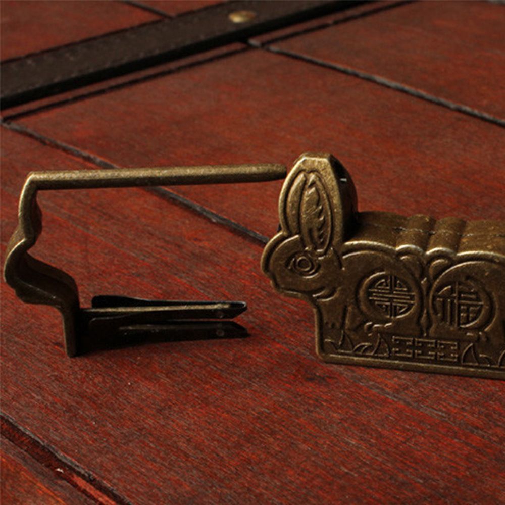 Ổ khóa ngăn kéo được làm từ đồng theo phong cách Trung Hoa cổ