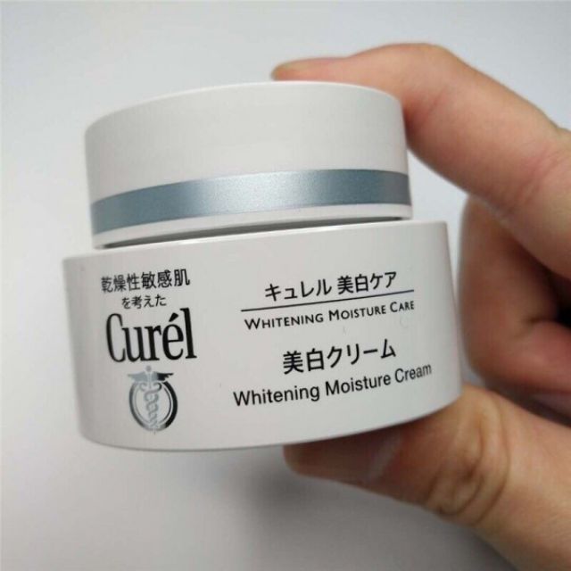 KEM DƯỠNG ẨM TRẮNG DA CUREL WHITENING MOISTURE 40G