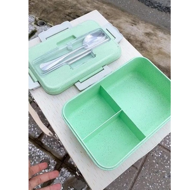Hộp cơm 3 NGĂN kèm Thìa và Đũa tiện lợi (20x7x13cm)