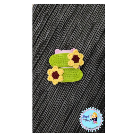Kẹp tóc len handmade con ếch, hoa hướng dương