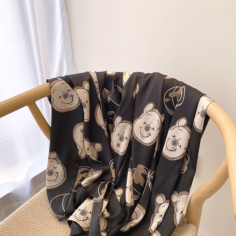 Bộ đồ ngủ pijama hoạ tiết gấu pooh lụa bóng nam nữ Bigbang Luxury Dành cho cặp đôi mặc nhà