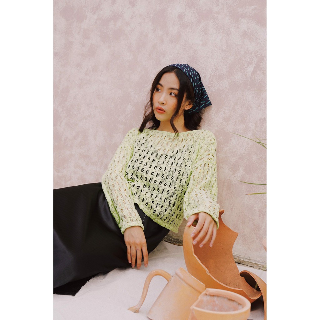 LIBÉ - Áo kiểu tay dài vải crochet xanh chuối