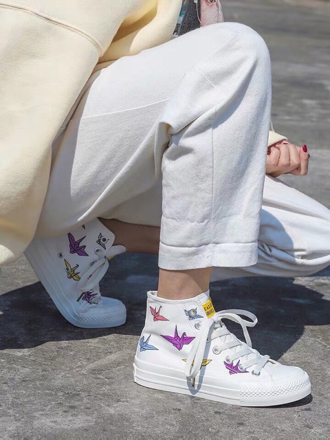 GIÀY CAO CỔ HẠC TRẮNG ĐỔI MÀU KHI RA NẮNG | BigBuy360 - bigbuy360.vn