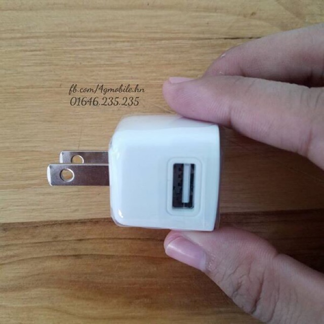 Củ sạc 3 chân BlackBerry 750mah, 850mAh và cáp microusb hàng zin