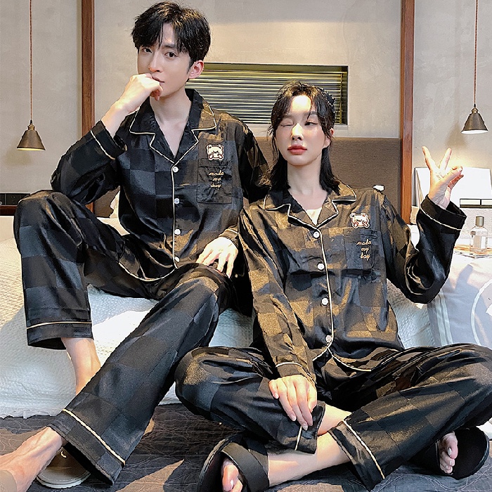 Bộ Đồ Ngủ Vải Lụa Satin Tay Dài In Họa Tiết Kẻ Sọc / Kẻ Sọc Kích Thước M-3XL Thời Trang Cho Nam Và Nữ