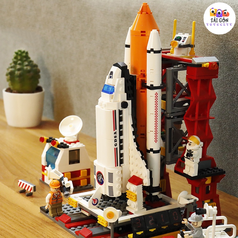 Đồ Chơi Lắp Ráp Kiểu LEGO Mô Hình Tàu Bay Không Gian Space Shutte GUDI 8815 / 11001 Với 573+ PCS Khám Phá Vũ Trụ Độc Đáo