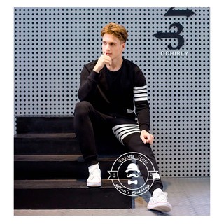 Bộ nỉ Thom Browne