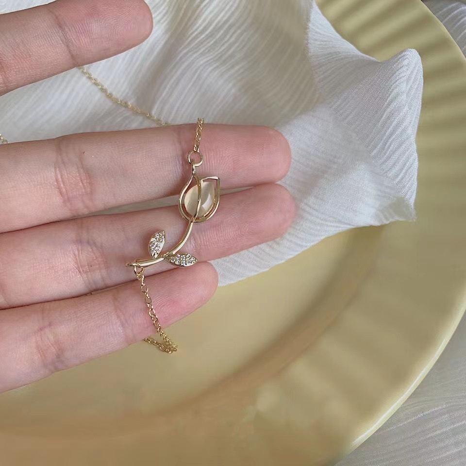 Dây Chuyền Mặt Hoa Tulip Đính Đá Opal Thời Trang