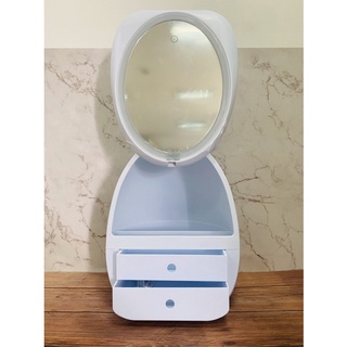 TỦ ĐỰNG MỸ PHẨM HÌNH TRỨNG CÓ ĐÈN LED