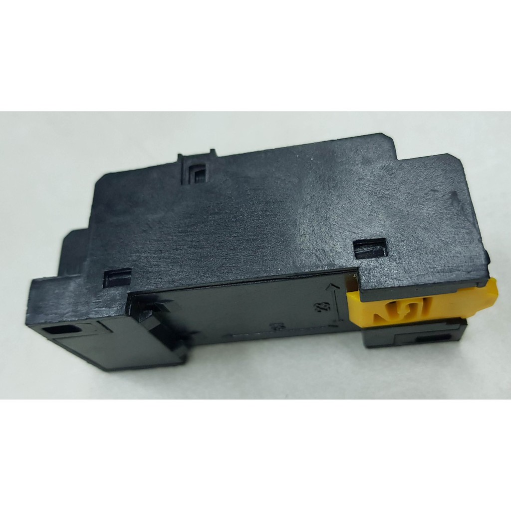 ĐẾ RELAY KIẾNG OMRON PYF14A