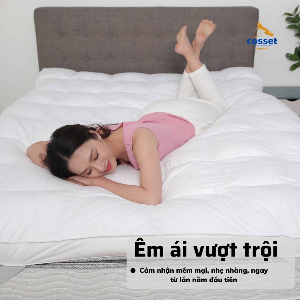 Nệm topper lông vũ nhân tạo chuẩn 5 sao bảo hành 12 tháng rất nhiều size để khách dễ dàng chọn lựa.