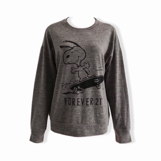 Áo sweater dài tay xám in hình Snoopy