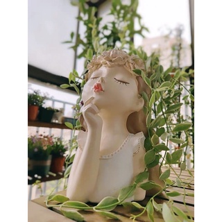 BÌNH CẮM HOA CÔ GÁI