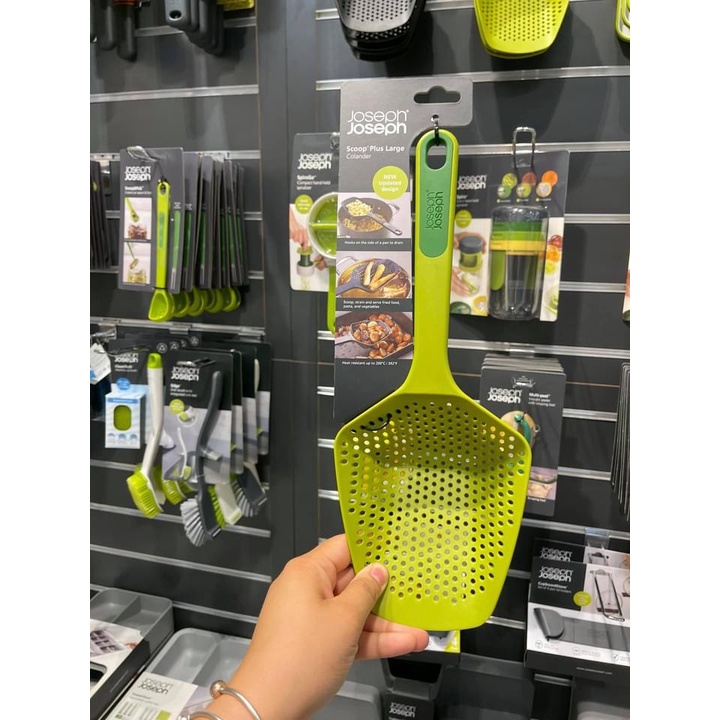 Muôi thủng Joseph Joseph Scoop Plus Large [nhập Đức chính hãng]