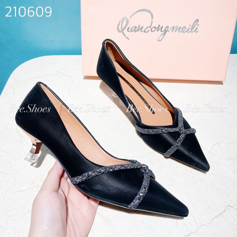 BEESHOES - GIÀY CAO GÓT BEESHOES QUAI ĐÁ CHÉO DA VÂN MỜ GÓT NHỌN CAO 3 PHÂN SẴN MÀU ĐEN,HỒNG 210609