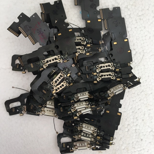 Cụm đuôi sạc iphone 7 zin bóc máy