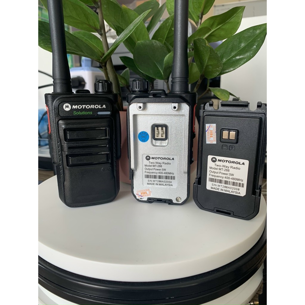 Bộ đàm Motorola MT-288 siêu bền, 2 chế độ sạc, loa sêu to