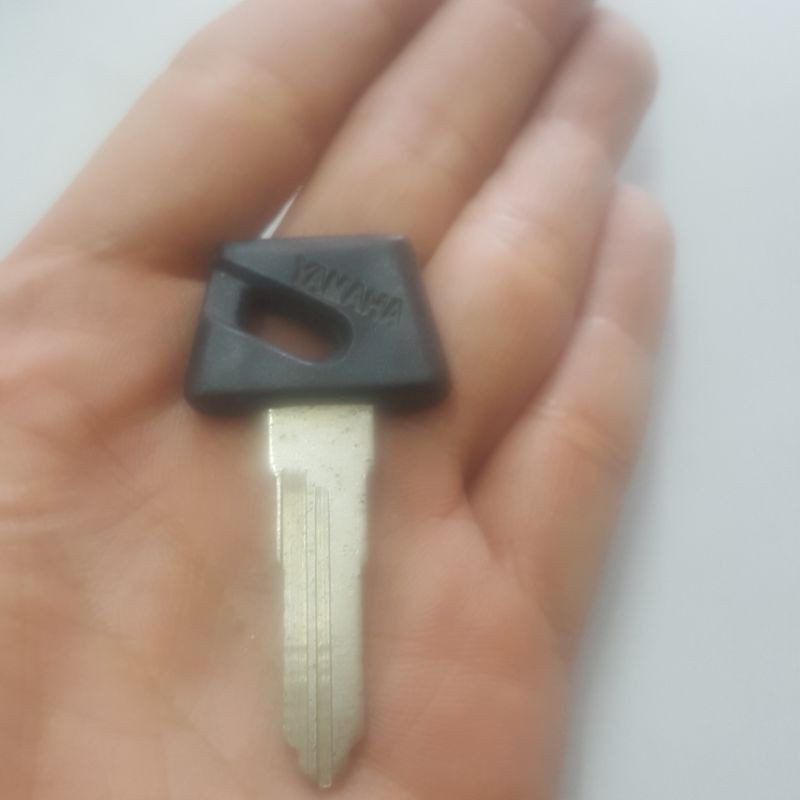 chìa khóa cơ xe máy yamaha