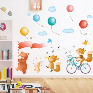 Decal dán tường gấu bong bóng