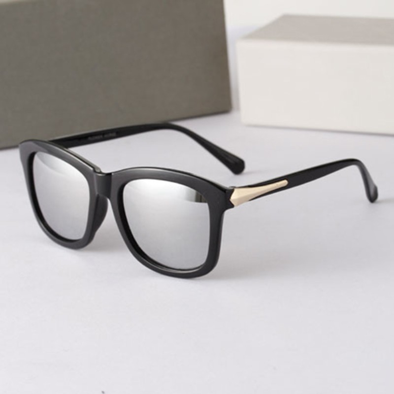 1 kính vuông thời trang Song Hye Kyo | BigBuy360 - bigbuy360.vn