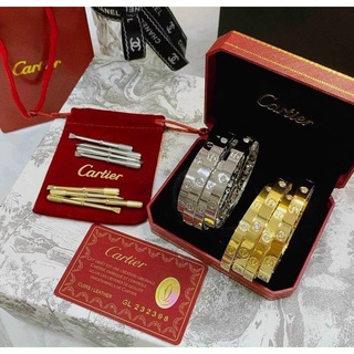Vòng tay catier titan không đen không gỉ
