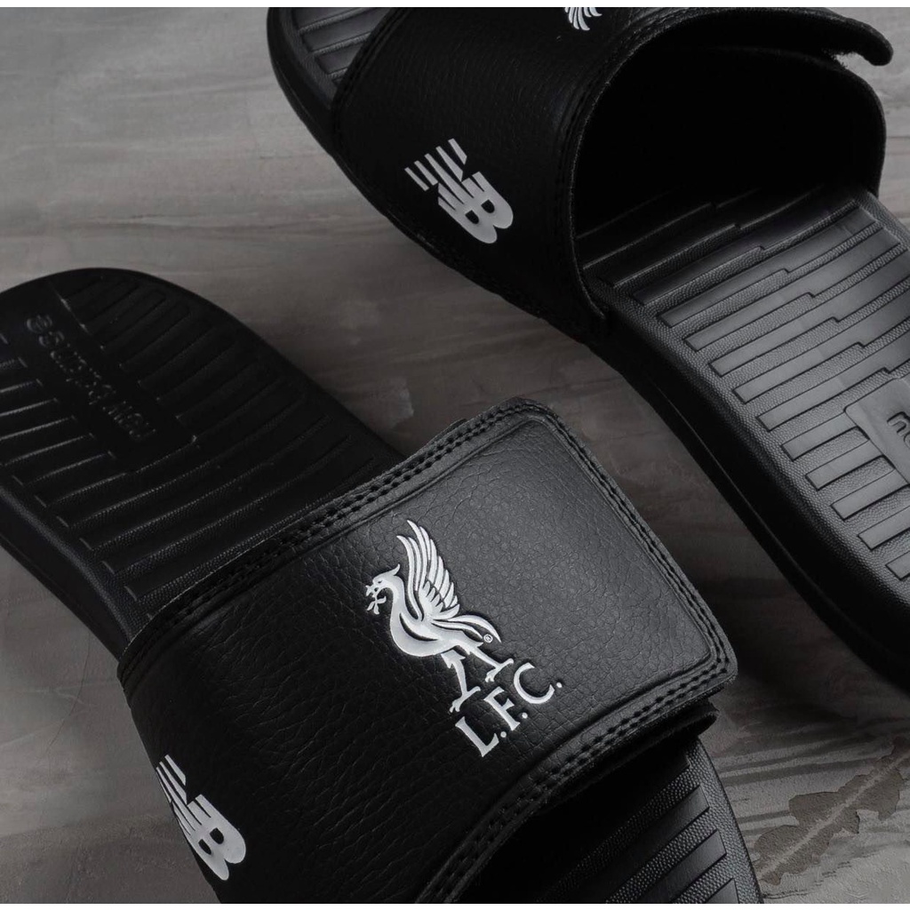 Dép quai dán New Balance x Liverpool Đen
