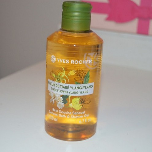 Gel tắm Yves Rocher Tiare Flower Ylang-Ylang Sensual Bath & Shower Gel 200ml