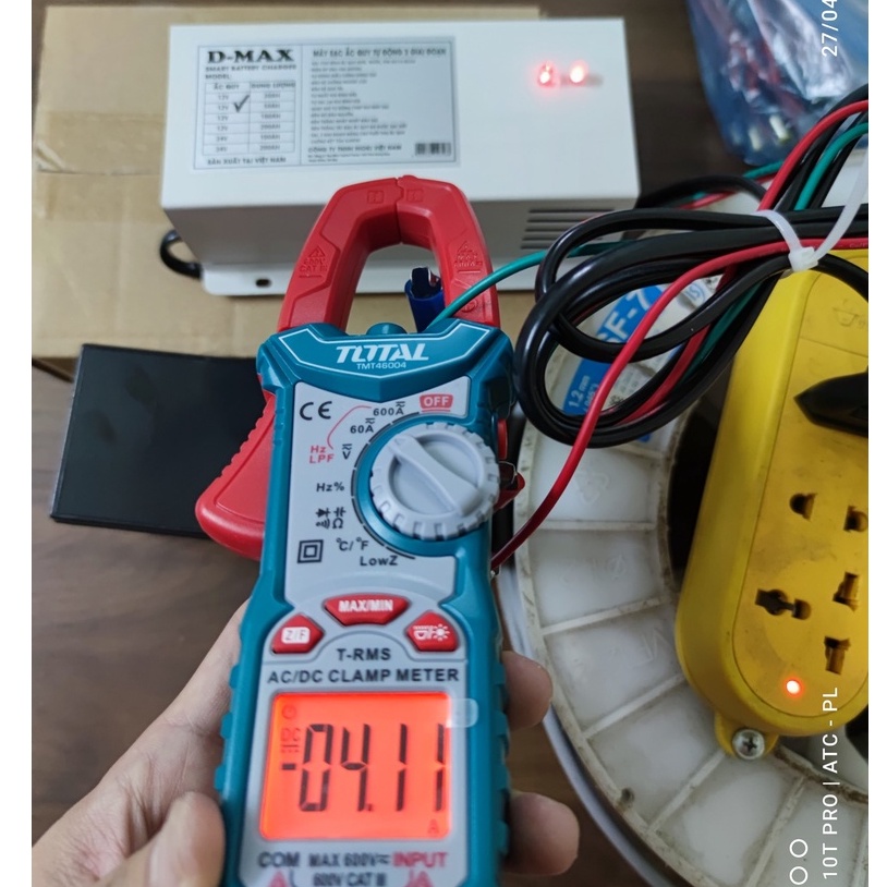 Sạc ắc quy ô tô, xe máy, UPS, ATS tự động 3 giai đoạn Dmax 12V-100Ah - bảo dưỡng phục hồi ắc quy, chống chập cháy.