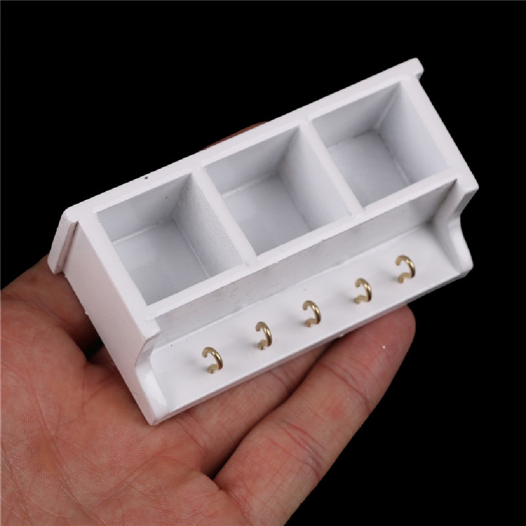 Giá Gỗ Treo Tường Màu Trắng Trang Trí Nhà Búp Bê Tỉ Lệ 1 / 12