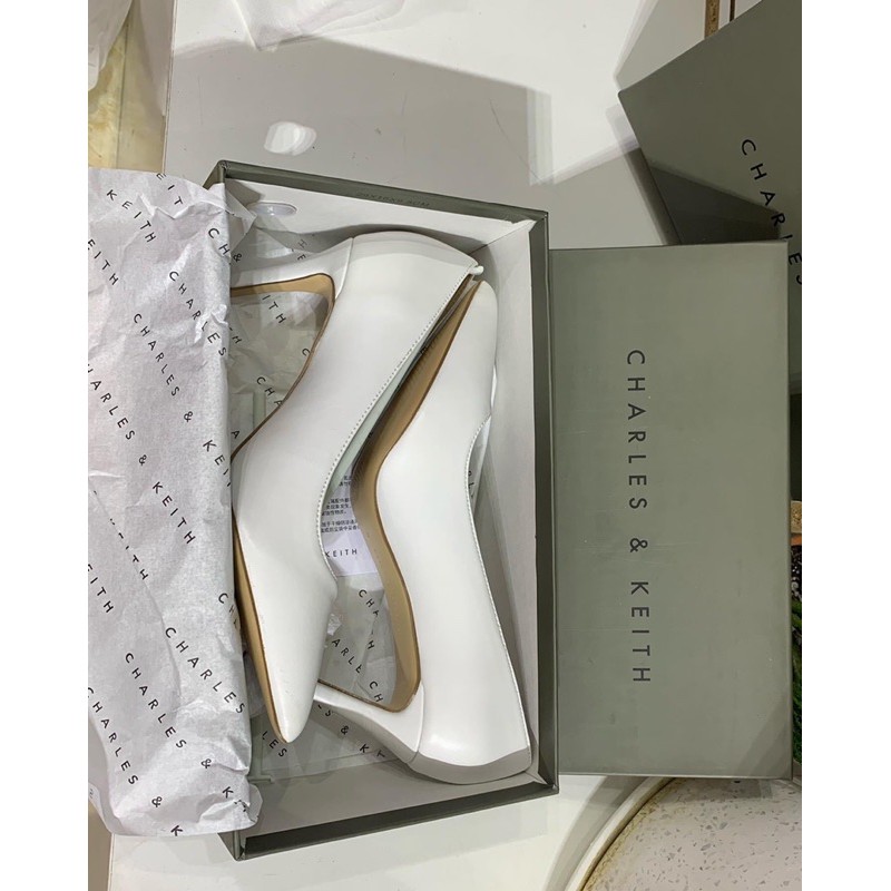 Giày gót nhọn ck