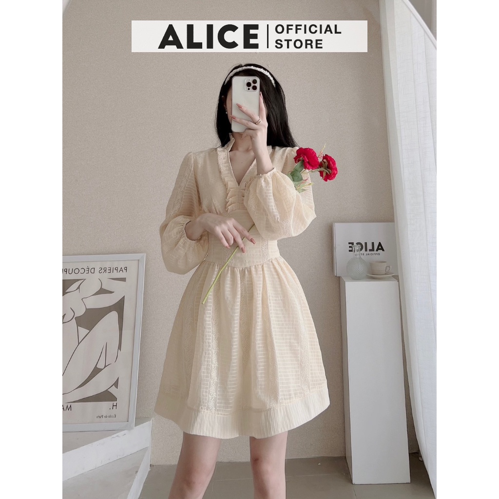 Váy Ren Tiểu Thư Cổ Bèo ALICE, Thiết Kế Chiết Eo Dáng Xòe Phối Tay Bồng Sang Chảnh V758 | BigBuy360 - bigbuy360.vn