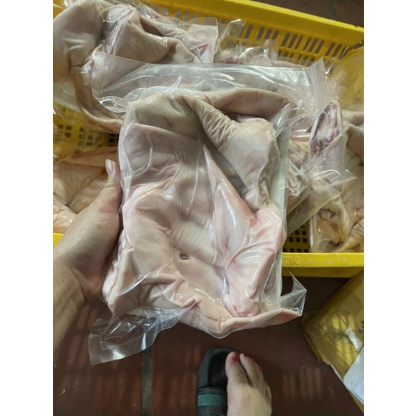 1kg tai lợn nhập khẩu