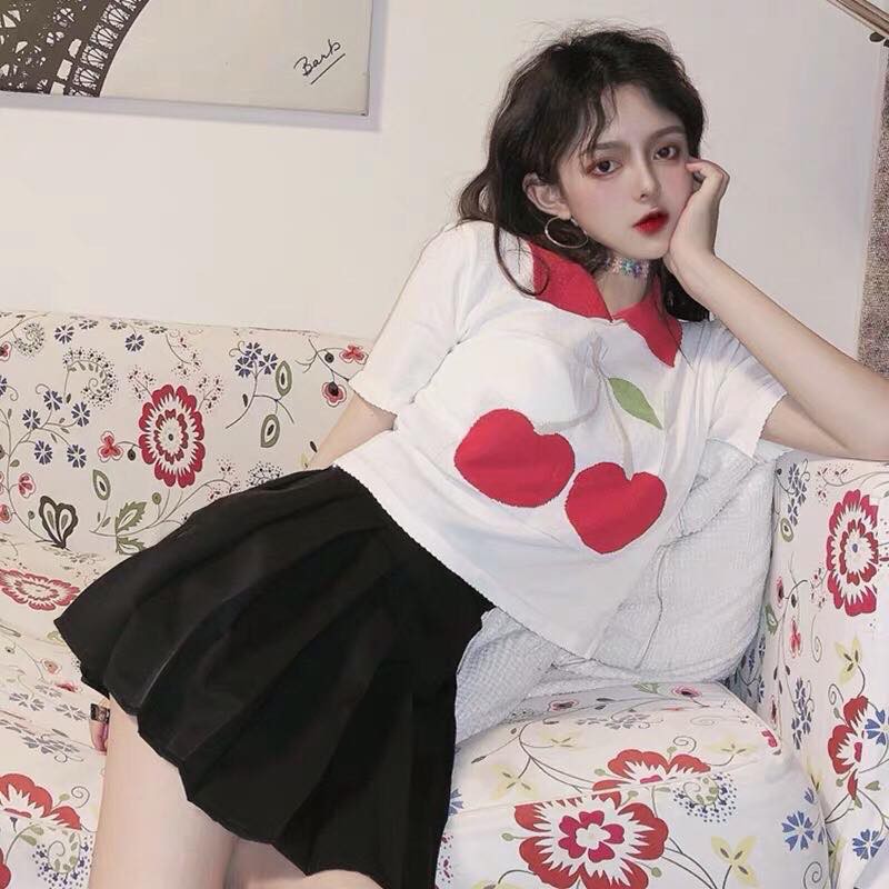 Áo croptop tay ngắn có cổ hình trái cherry cực xinh