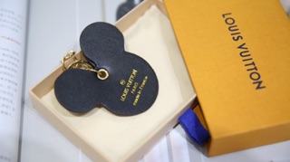 Móc khoá lv mickey fullbox