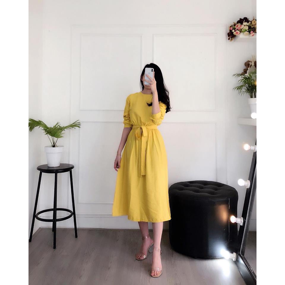 Đầm vàng hót hit