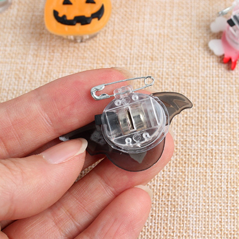 Ghim Cài Áo Có Đèn LED Nhấp Nháy Dùng Hóa Trang Halloween